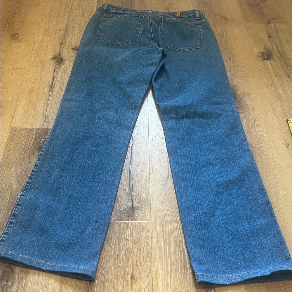 Aura by Wrangler Blue Straight Leg Jeans 6P Average
